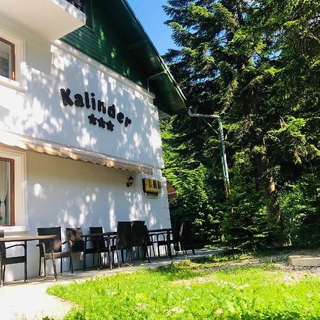 Pensiune & Restaurant Kalinder Buşteni Eksteriør billede