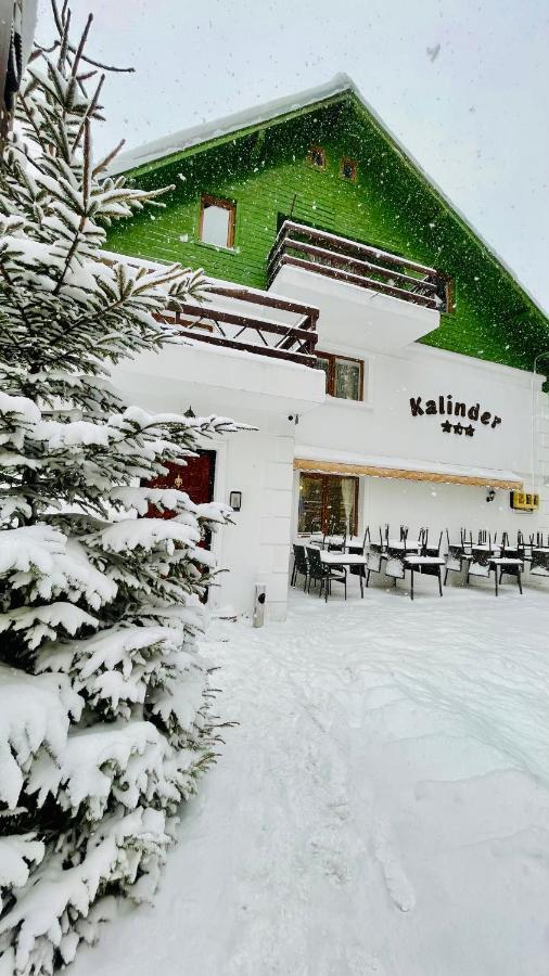 Pensiune & Restaurant Kalinder Buşteni Eksteriør billede